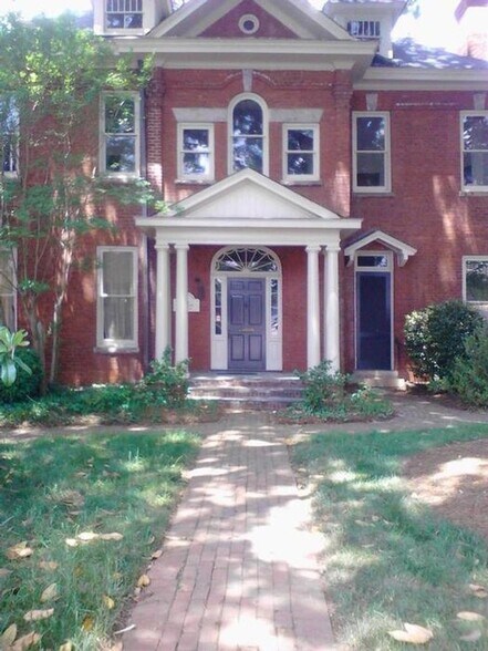 More Photos Of 1110 Brookstown Ave, Winston-Salem Office For Lease