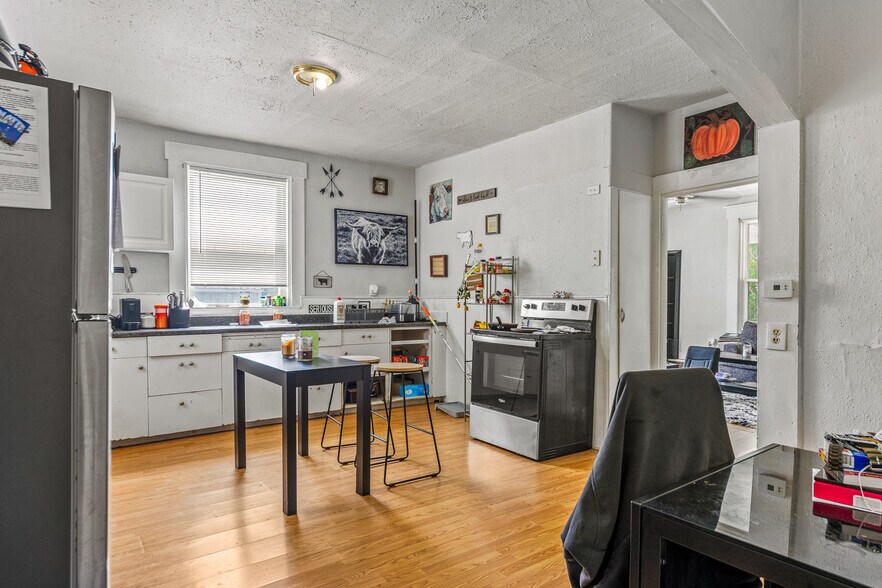 More Photos Of 8 Jordan St, Berwick Apartments For Sale