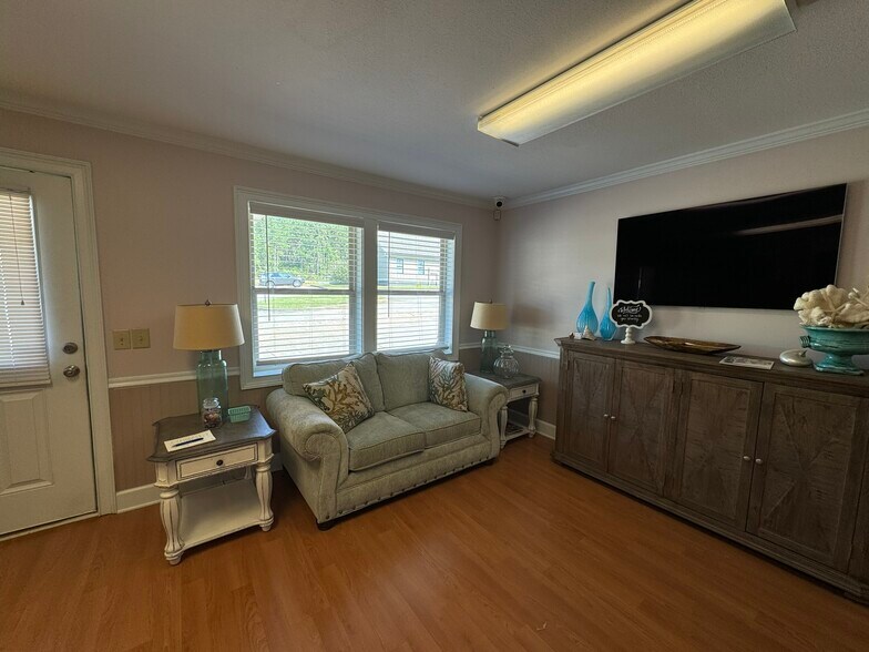 More Photos Of 112 Wright Dr, Milledgeville Office For Sale