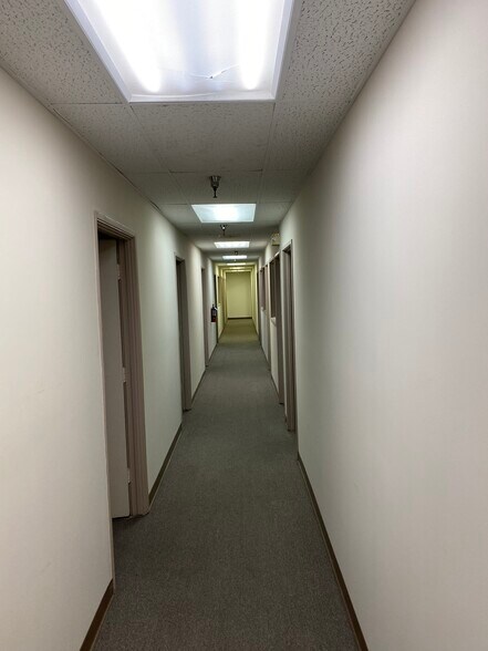 More Photos Of 16105 Gundry Ave, Paramount Manufacturing For Sale