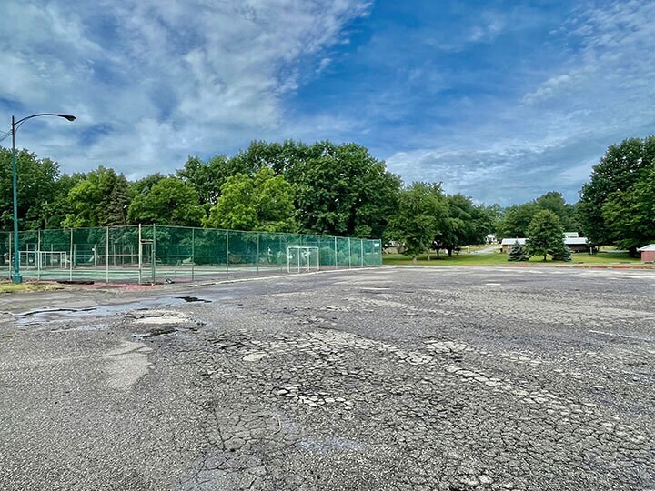 More Photos Of 5617 Portage St NW, North Canton Sports And Entertainment For Sale