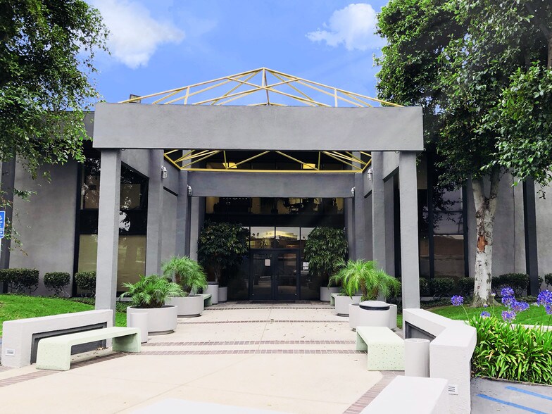 More Photos Of 5301 Beethoven St, Playa Vista Office For Lease