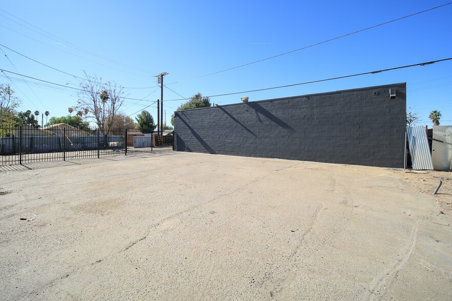 More Photos Of 372 N Mt. Vernon Ave, Colton Warehouse For Sale