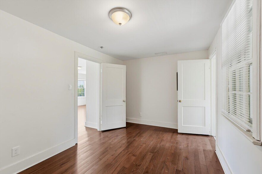 More Photos Of 3206 E Magnolia Ave, Knoxville Apartments For Sale