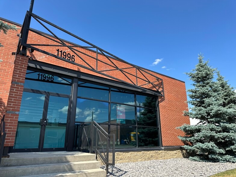 More Photos Of 10930 119 St NW, Edmonton General Retail For Lease