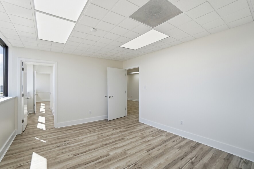 More Photos Of 1550 Magnolia Dr, Cincinnati Warehouse For Lease