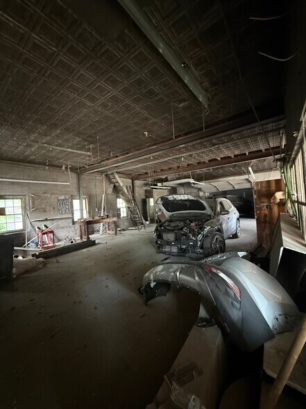 More Photos Of 276 Hamburg Tpke, Riverdale Industrial For Sale