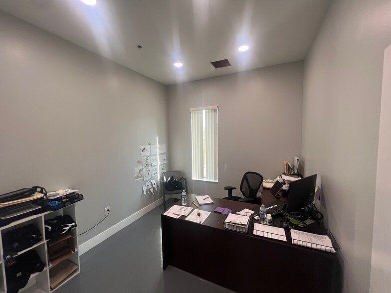 More Photos Of 1468 Skees Rd, West Palm Beach Warehouse For Lease
