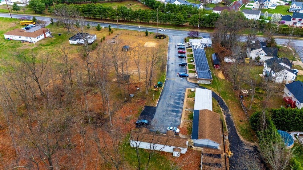 More Photos Of 899 Corkery Ln, Williamstown Hotel For Sale