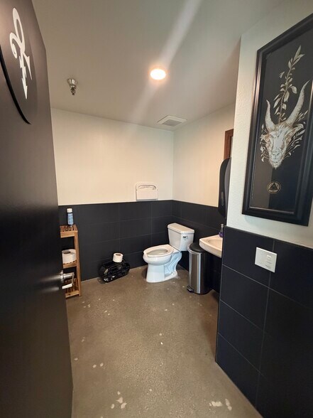 More Photos Of 26792 Vista Terrace, Lake Forest Research And Development For Sale