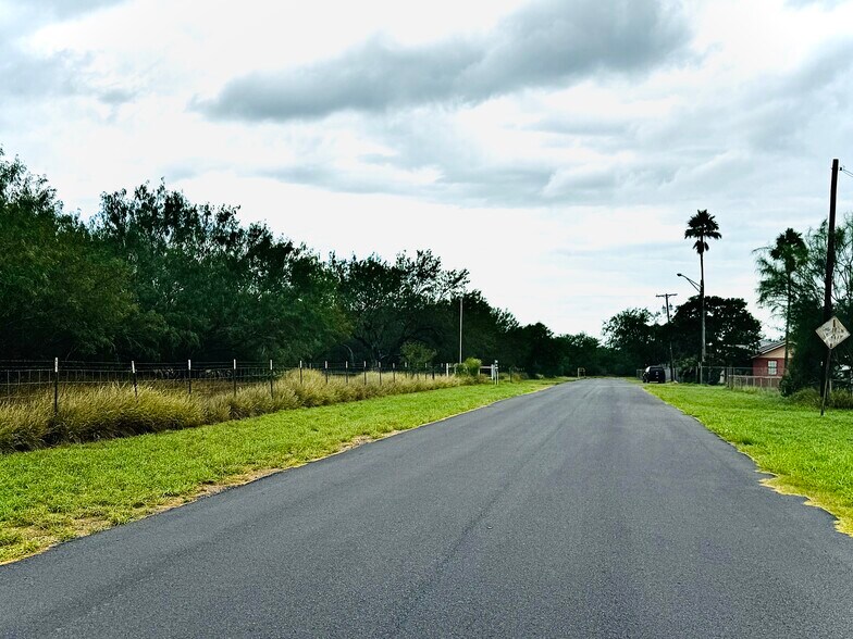 More Photos Of 123 Fresno st, La Joya Land For Sale