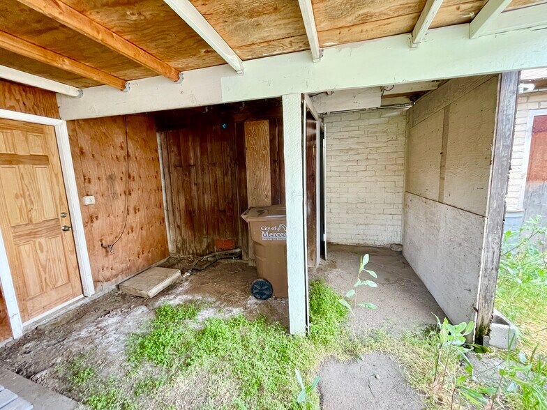 More Photos Of 1799 E 21st St, Merced Flex For Sale