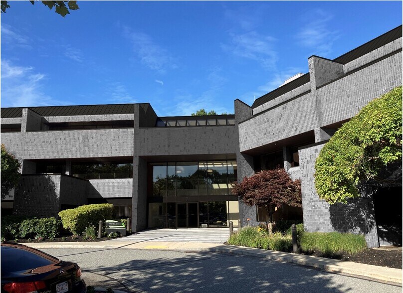 Primary Photo Of 7-57 Wells Ave, Newton Office For Sale