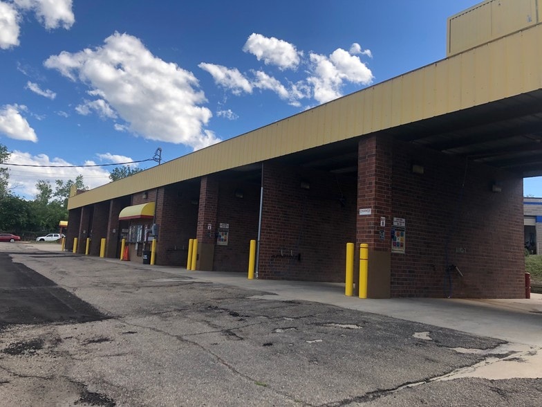 More Photos Of 12299 W Center Ave, Lakewood Carwash For Sale