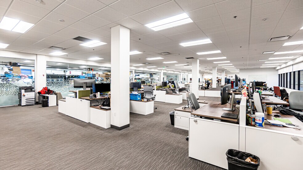 More Photos Of 4031 Via Oro Ave, Long Beach Flex For Lease