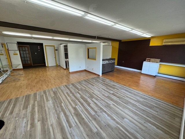 More Photos Of 135 Division St, North Tonawanda Office For Lease