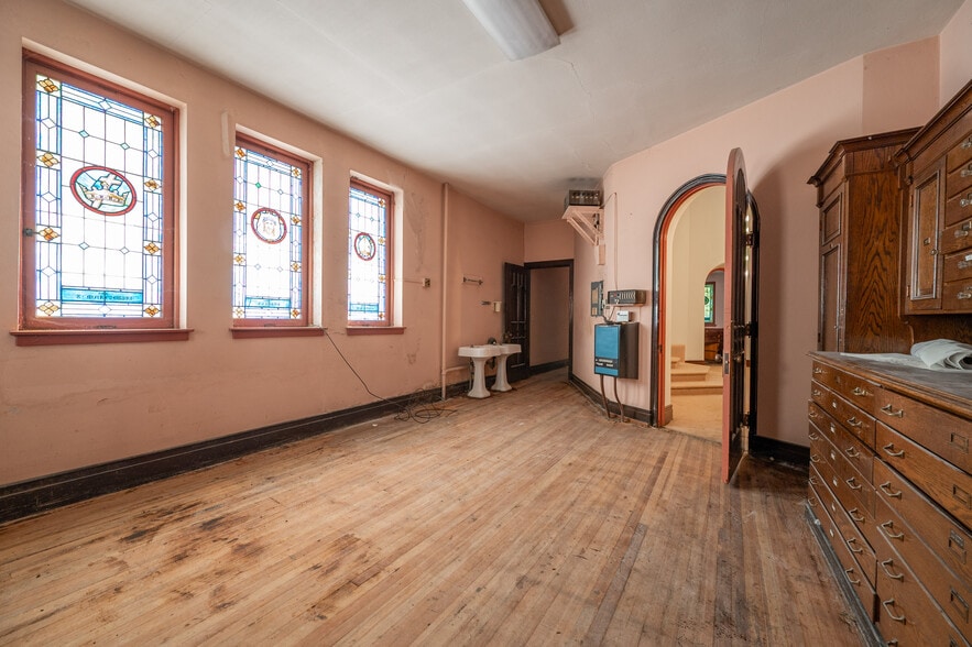 More Photos Of 85 Pulaski St, Torrington Religious Facility For Sale