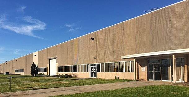More Photos Of 1 Truman Dr S, Edison Warehouse For Lease
