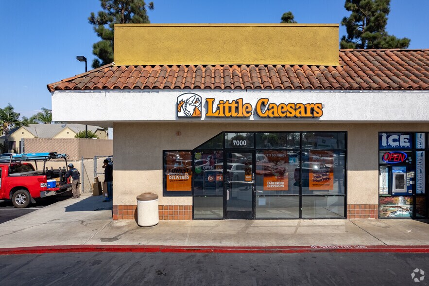 More Photos Of 6900-7100 S Santa Fe Ave, Huntington Park Unknown For Lease