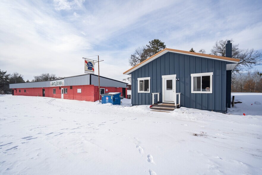 More Photos Of 16082 S Antler Inn Rd, Wascott Restaurant For Sale