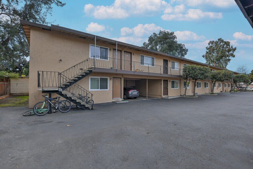 More Photos Of 365 Chiquita Ave, Mountain View Apartments For Sale