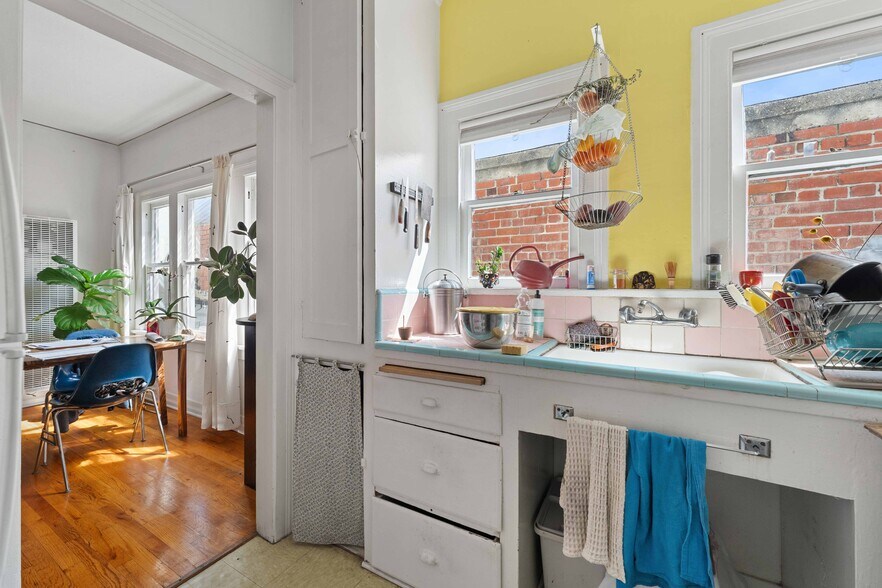 More Photos Of 3616 W Washington Blvd, Los Angeles Apartments For Sale