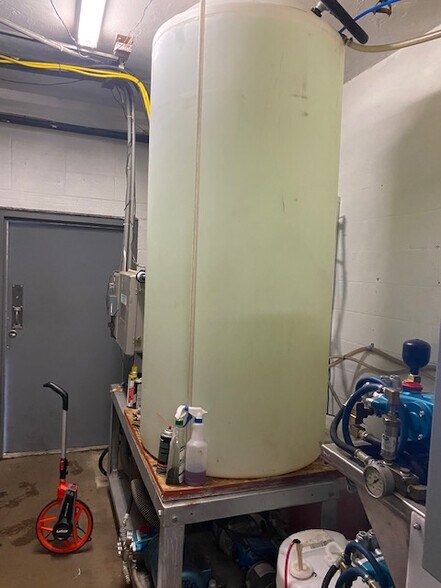 More Photos Of 1025 W 4th St, Monroe Carwash For Sale