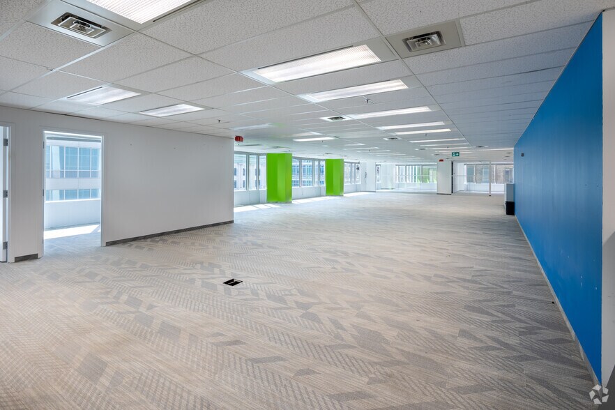 More Photos Of 20 Adelaide St E, Toronto Office For Lease