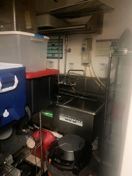 More Photos Of 2007 SW 8th St, Miami Freestanding For Sale