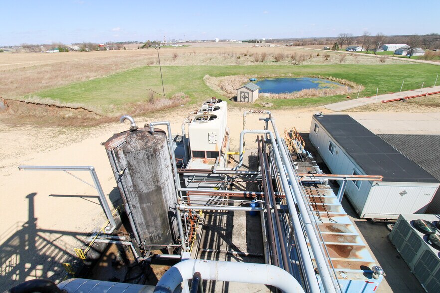 More Photos Of 5640 44th Ave S, Clinton Industrial For Sale