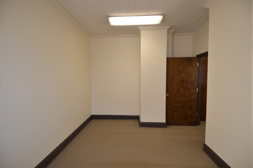 More Photos Of 114 N San Francisco St, Flagstaff Office For Lease