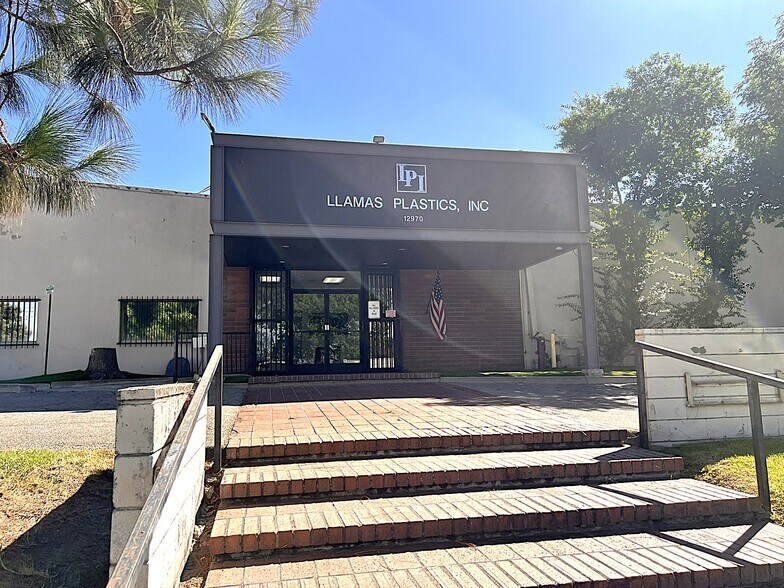 More Photos Of 12970 Bradley Ave, Sylmar Warehouse For Sale
