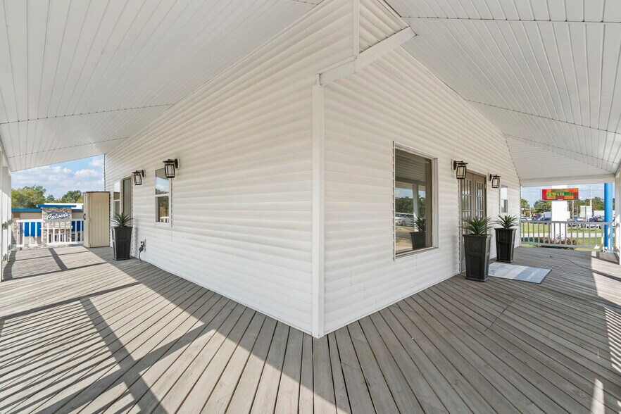 More Photos Of 771 E HWY 54, Camdenton Office For Sale