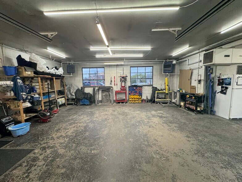 More Photos Of 9412 Bustleton Ave, Philadelphia Auto Repair For Sale