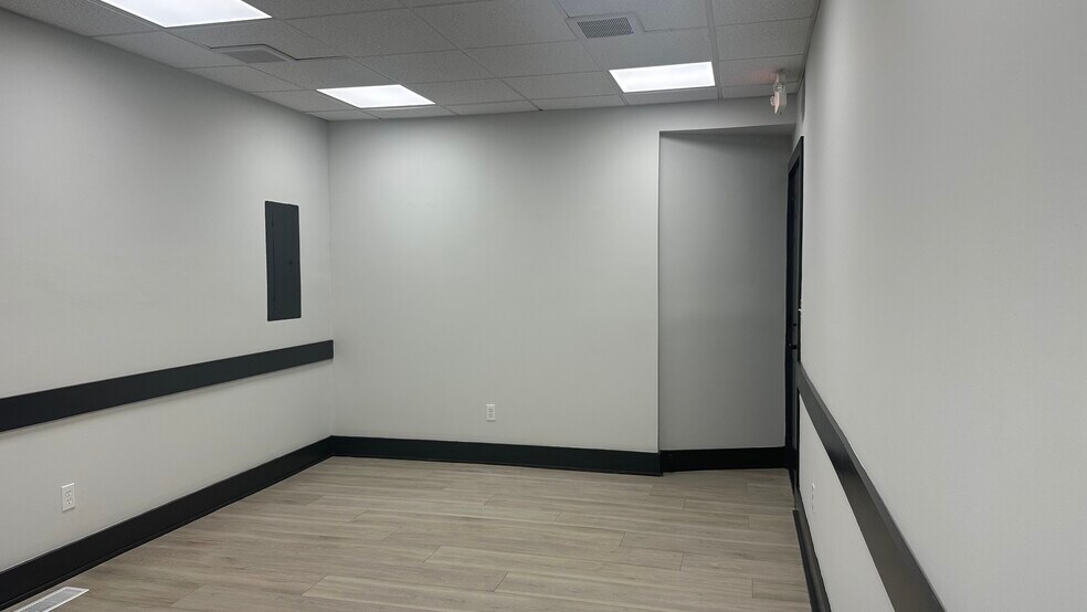 More Photos Of 509-513 Red Bank Rd, Goose Creek Medical For Lease