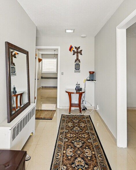 More Photos Of 91 E Main St, Bicknell Hotel For Sale