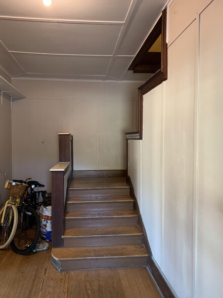 More Photos Of 158 E Colorado St, La Grange Apartments For Sale