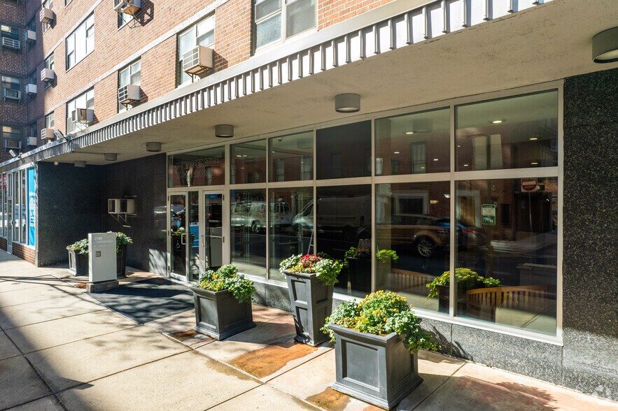 More Photos Of 2101-2107 Walnut St, Philadelphia Apartments For Lease