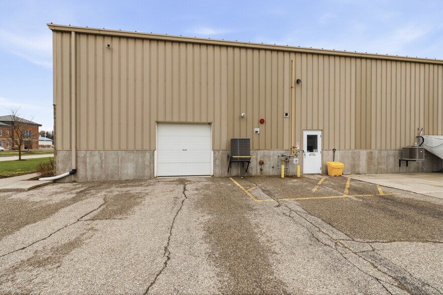 More Photos Of 69 Earl Martin Dr, Woolwich Industrial For Sale