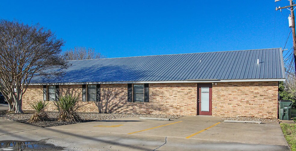 More Photos Of 501 Broadway St, San Marcos Office For Lease