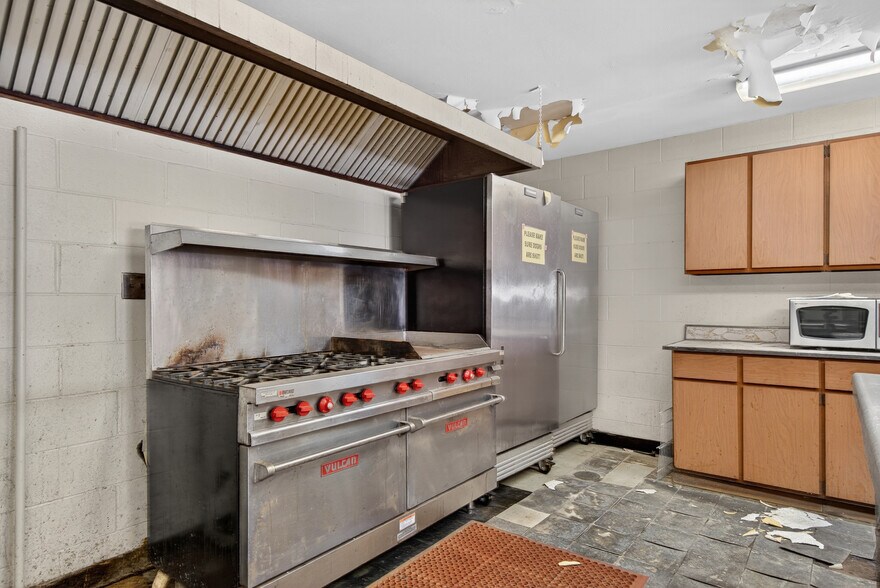 More Photos Of 1002 E South St, Jackson Lodge Meeting Hall For Sale