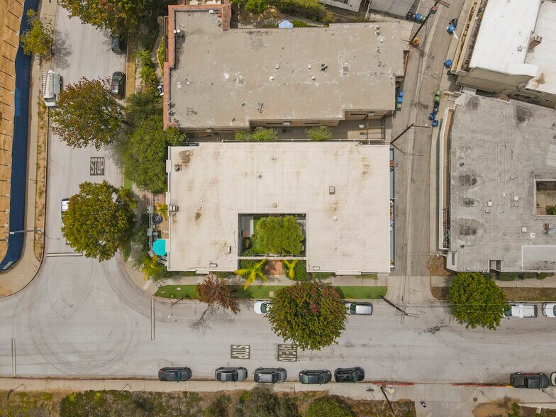 More Photos Of 7758 W 91st St, Playa del Rey Apartments For Sale