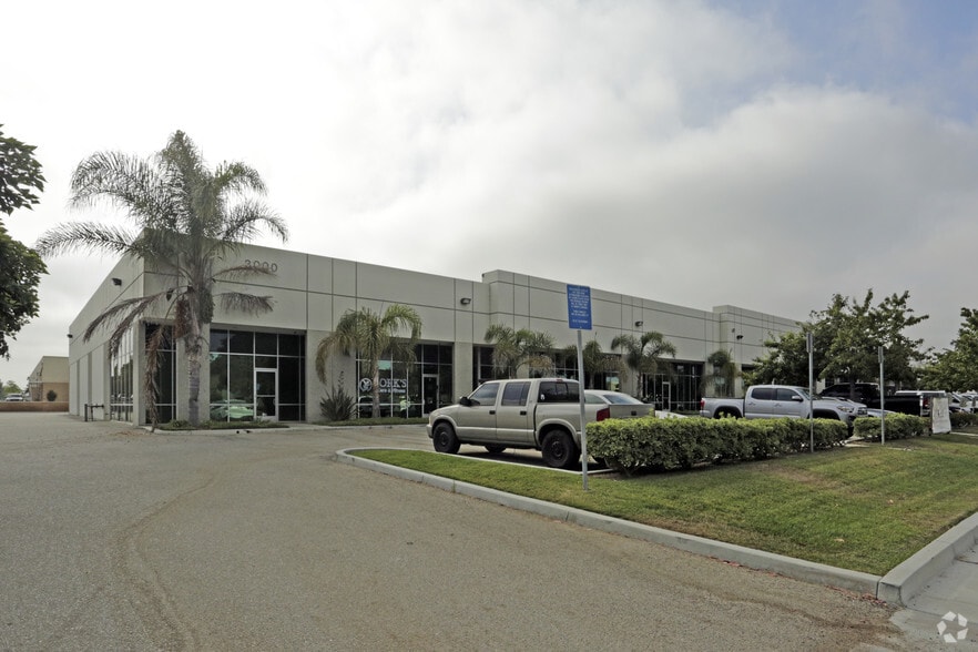 More Photos Of 3000 Bunsen Ave, Ventura Manufacturing For Lease