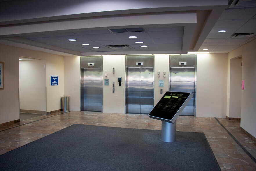 More Photos Of 1700 SE Hillmoor Dr, Port Saint Lucie Medical For Lease