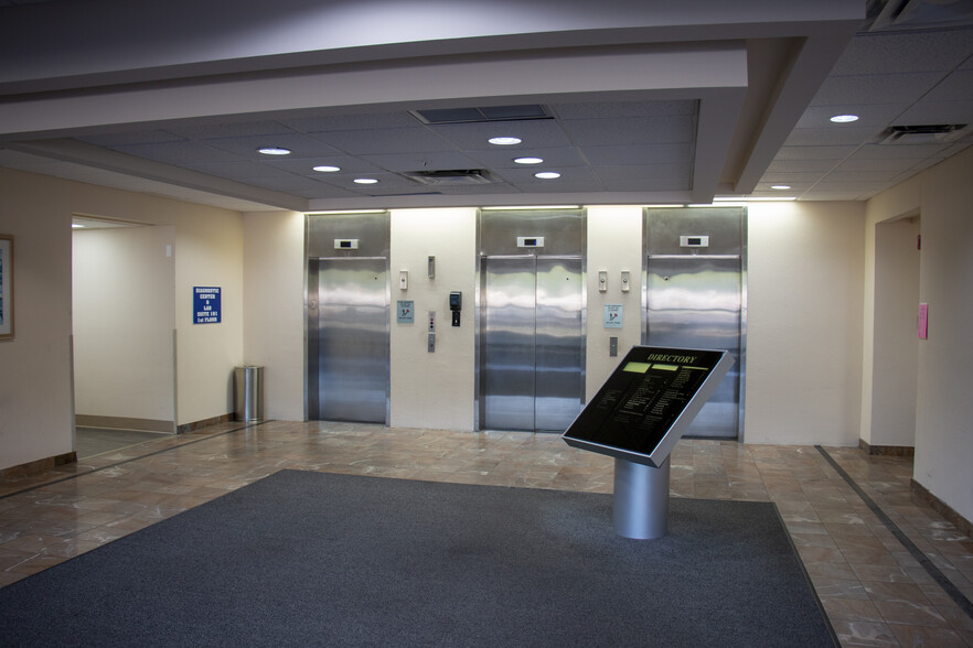 More Photos Of 1700 SE Hillmoor Dr, Port Saint Lucie Medical For Lease