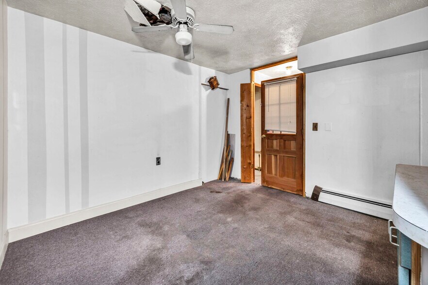 More Photos Of 6318 Lorain Ave, Cleveland Loft Creative Space For Sale