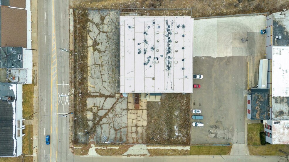 More Photos Of 6400 E Nevada Ave, Detroit Warehouse For Sale