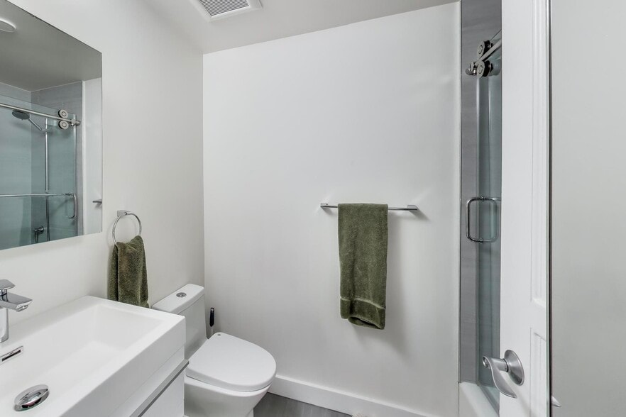 More Photos Of 751 Capp st, San Francisco Apartments For Sale