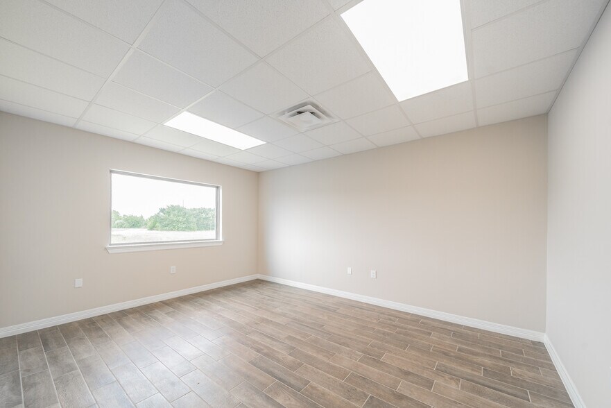 More Photos Of 16310 State Highway 249, Houston Office For Sale