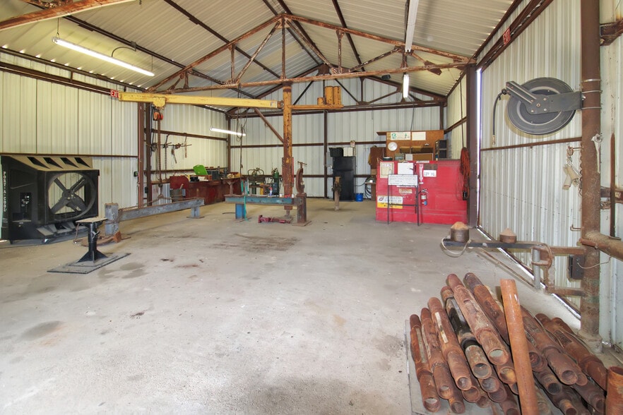 More Photos Of 6235 Fourwinds Dr, Bryan Industrial For Sale